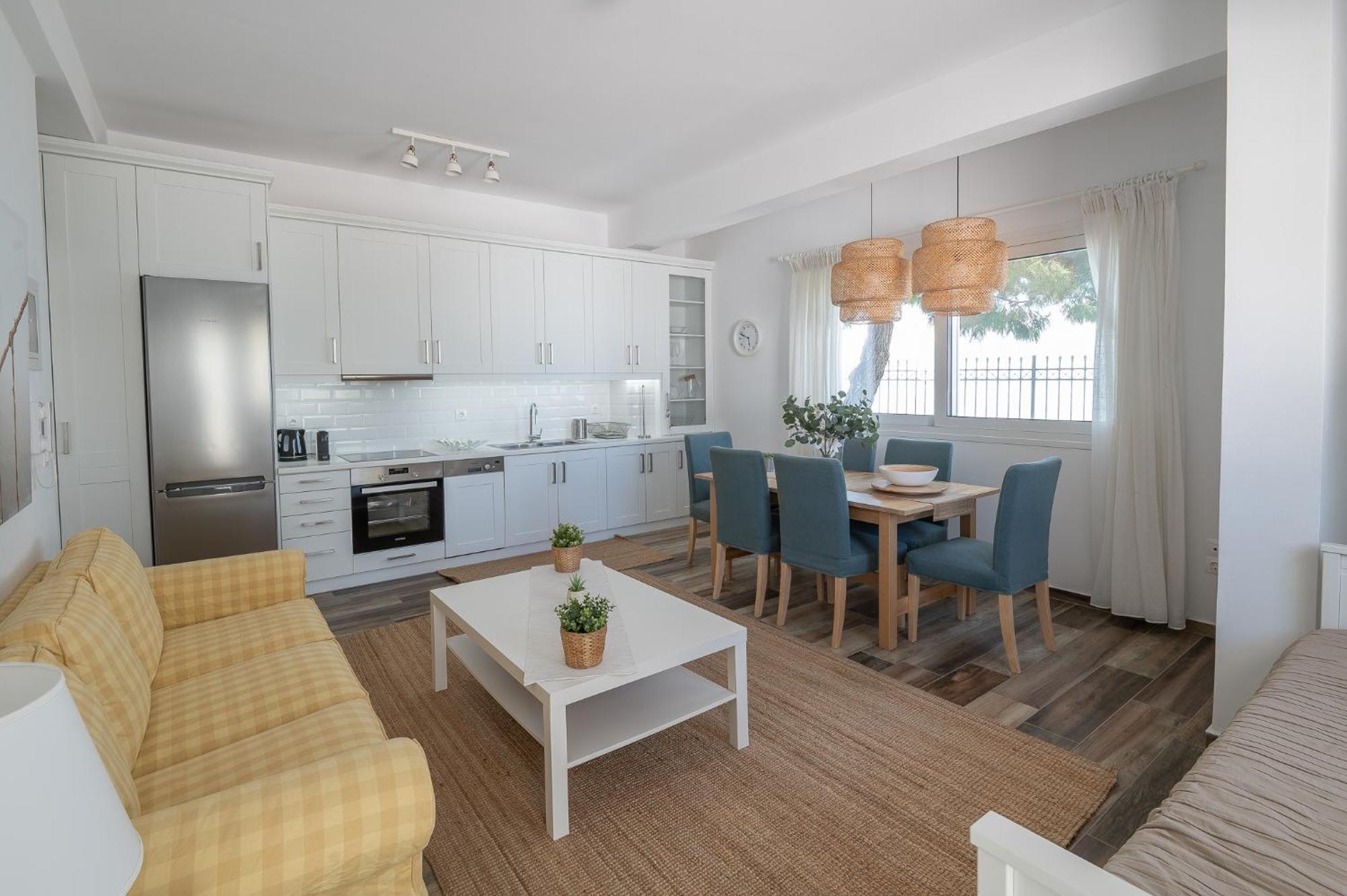 Casa vacanze Pouletis Family - Akroyali Seaview Getaways *