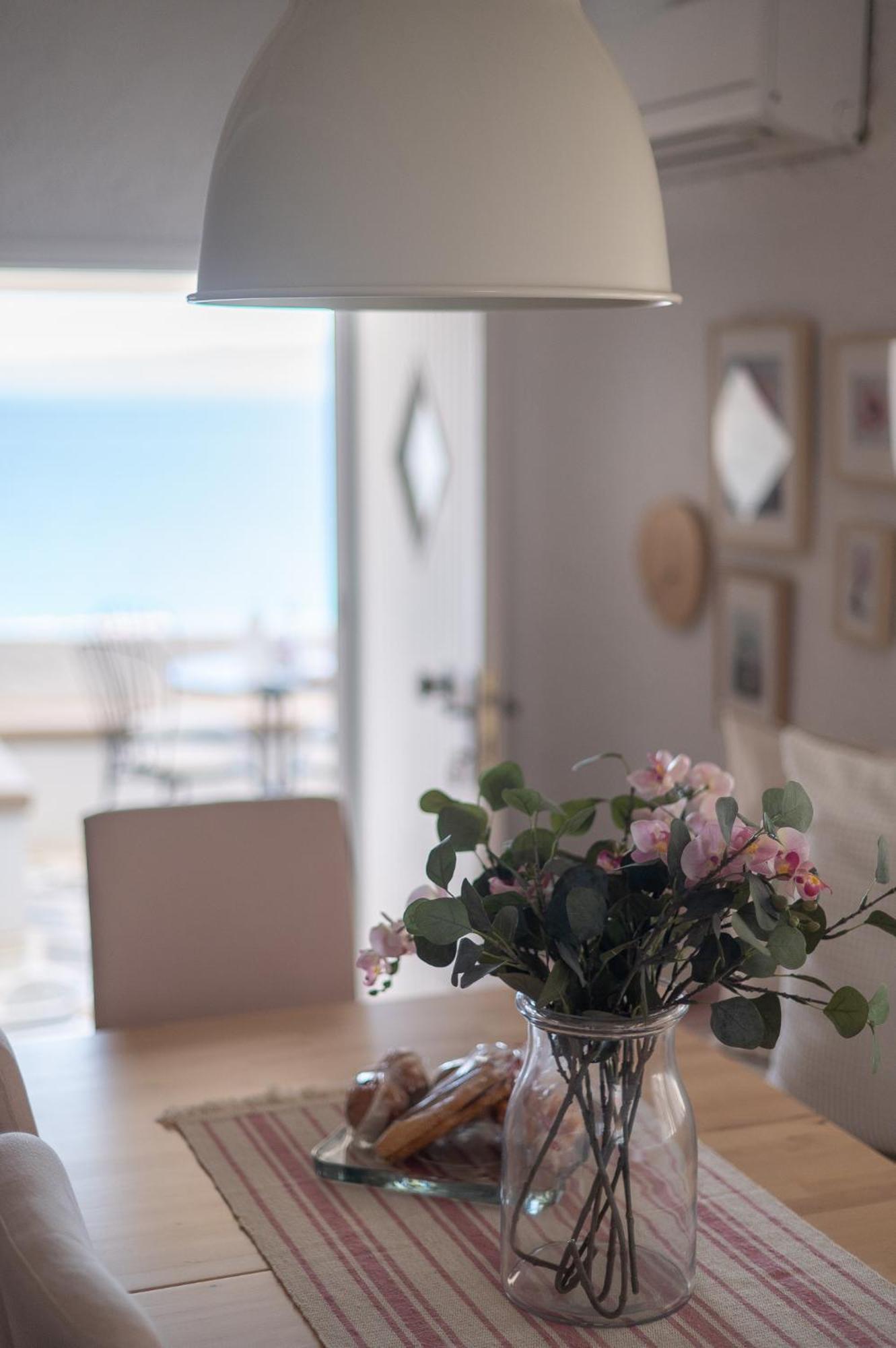 Casa vacanze Pouletis Family - Akroyali Seaview Getaways